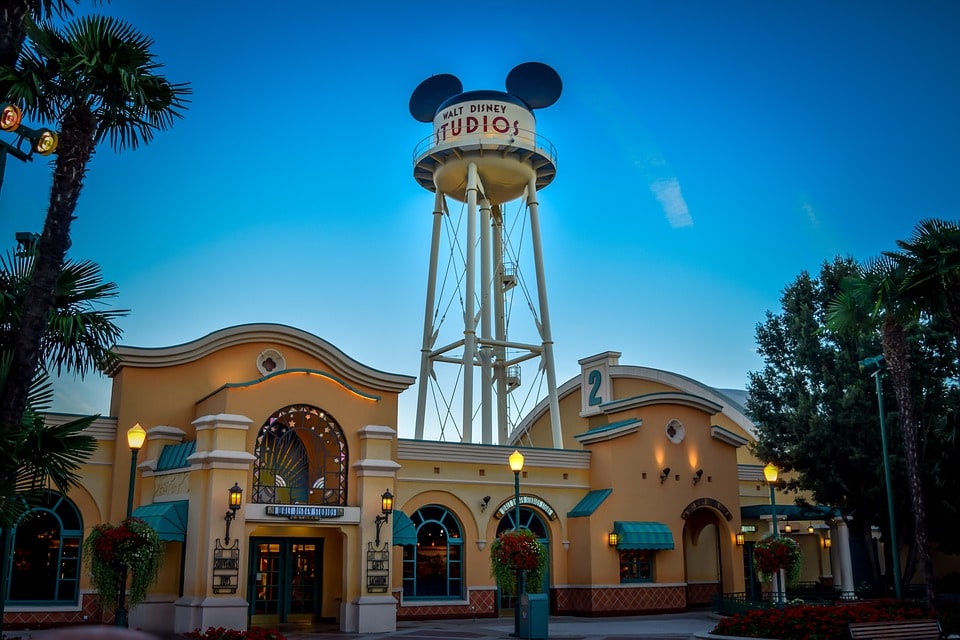 Rökning förbjuds på Disneys nöjesparker i USA